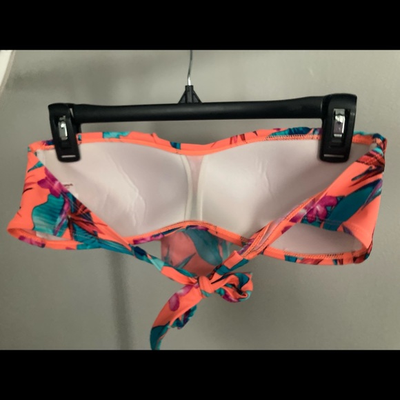 Bikini set - Picture 3 of 5